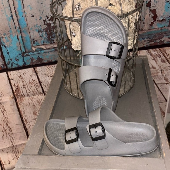 *SOLD on MERCARI Gray Double Strap slides Sandals Buckles women’s 9.5 men’s 8 - Picture 3 of 8